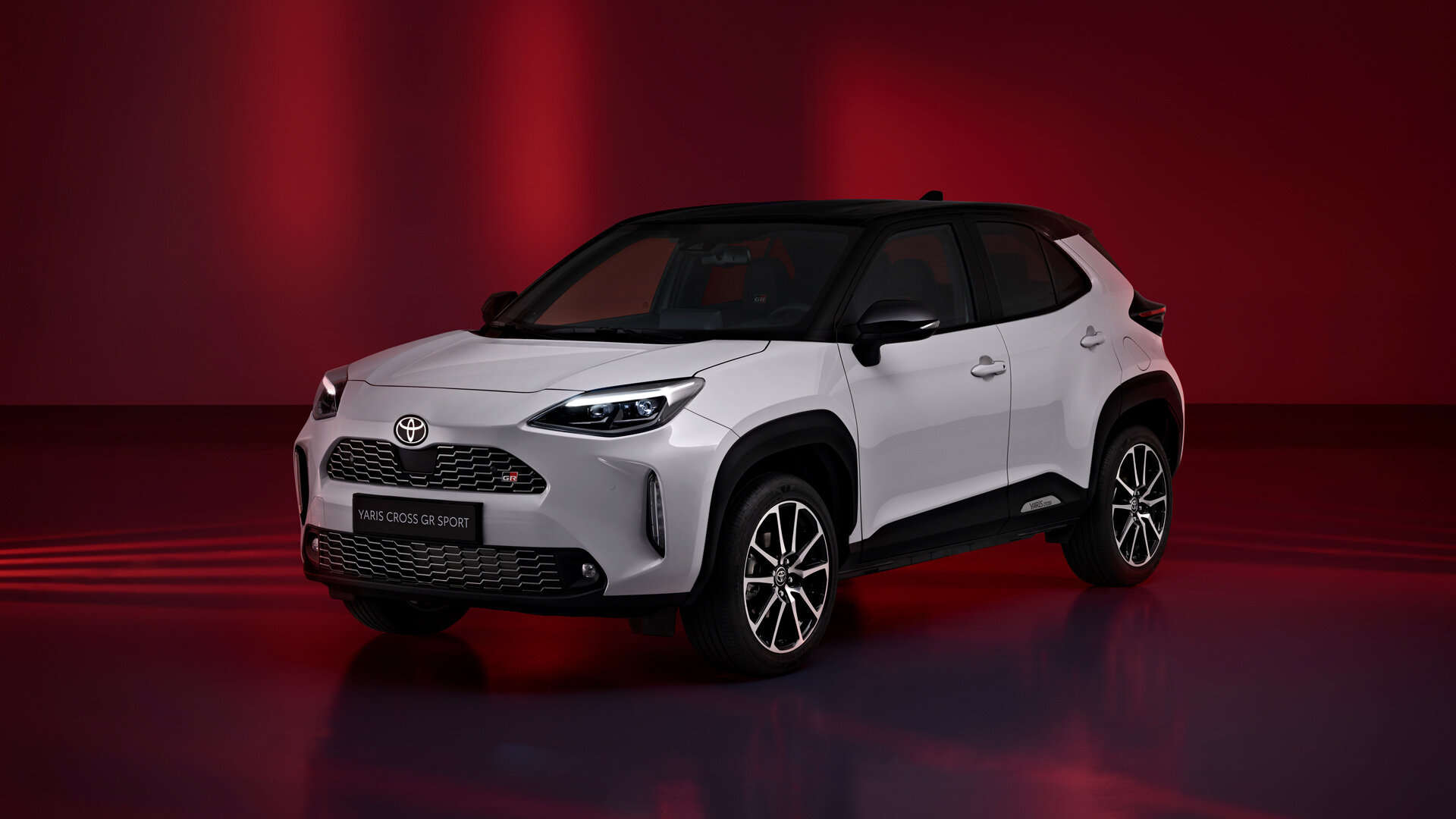 Самый маленький кроссовер Toyota в Европе получил «подогретую» версию