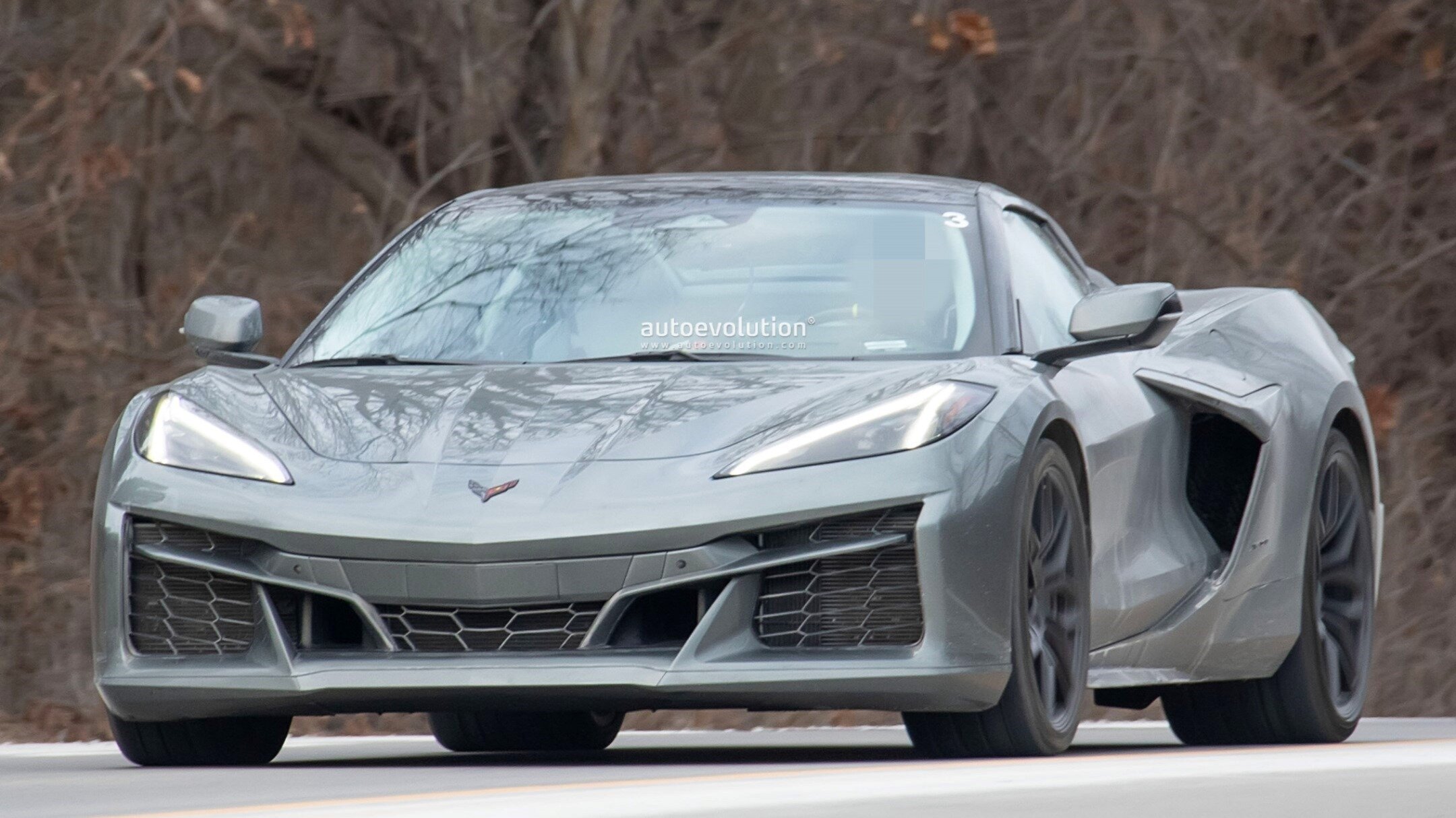 Гибридный Chevrolet Corvette: первые фото без камуфляжа