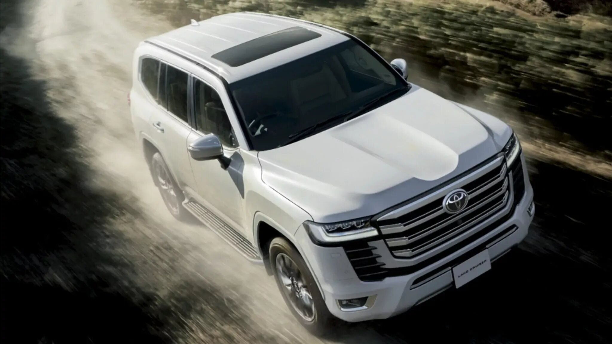 Toyota впервые обновила Land Cruiser 300