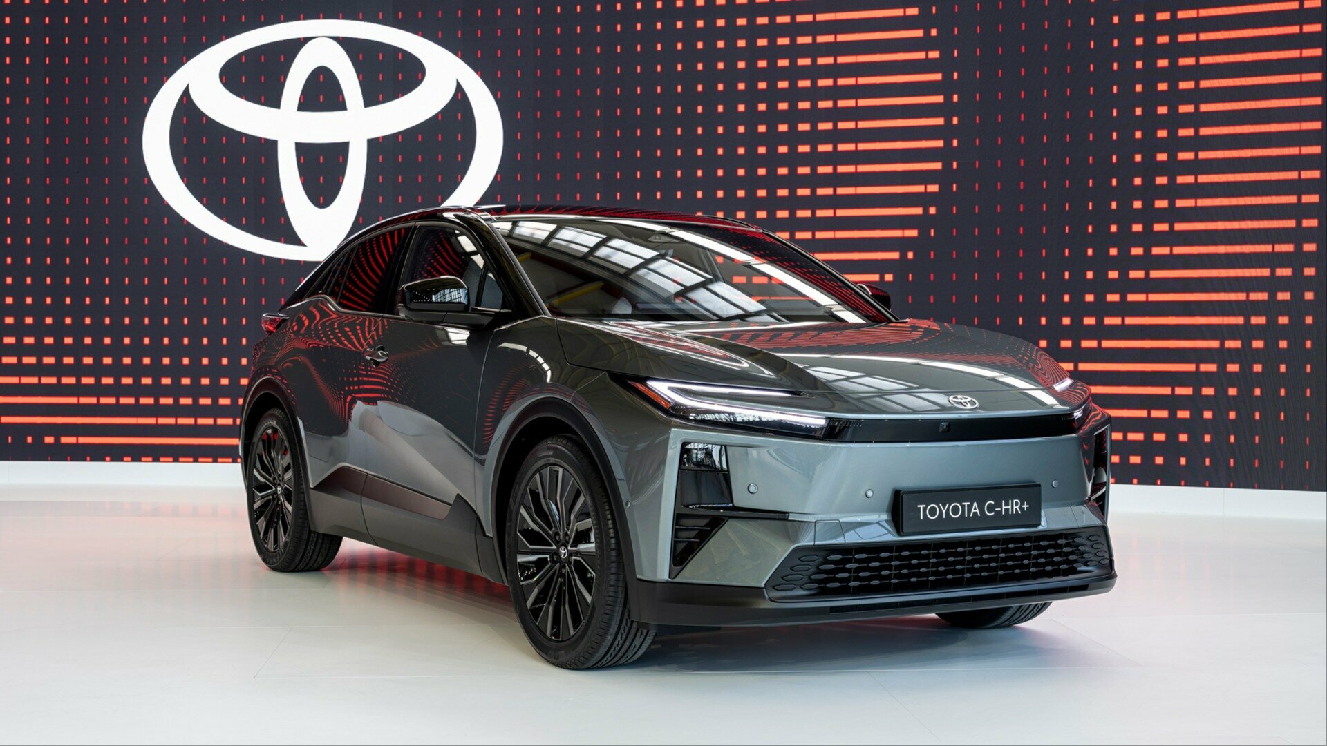 Toyota представила новый электрокроссовер для Европы со знакомым названием