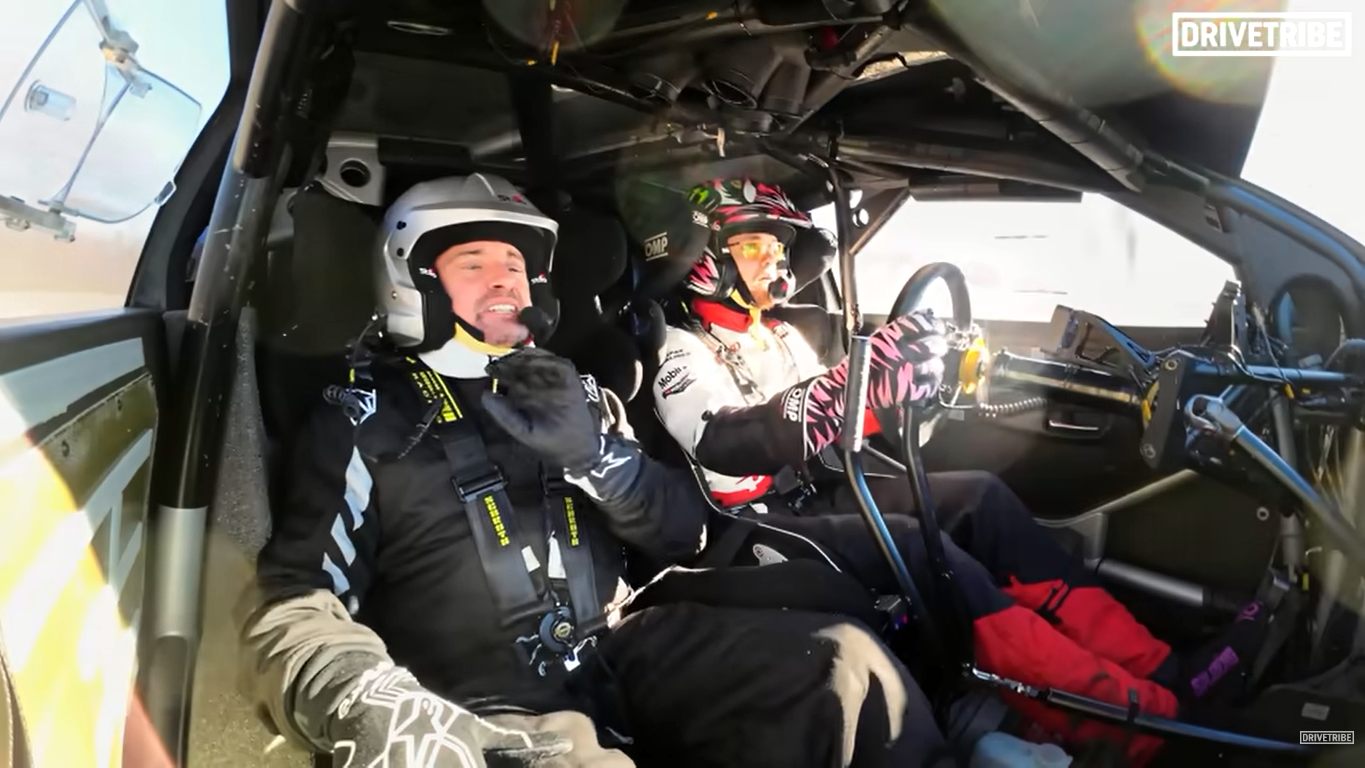Ричард Хаммонд посоревновался с пилотом WRC на раллийной трассе