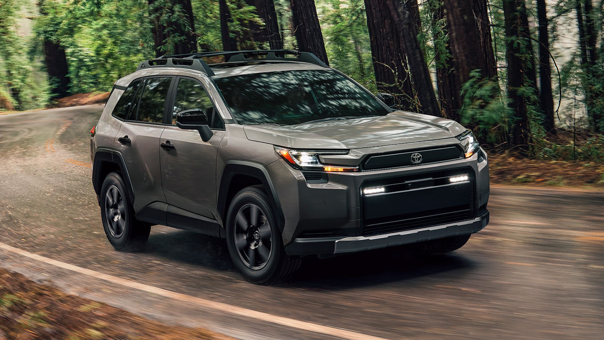 Представлена новая Toyota RAV4: сразу три версии и только гибриды