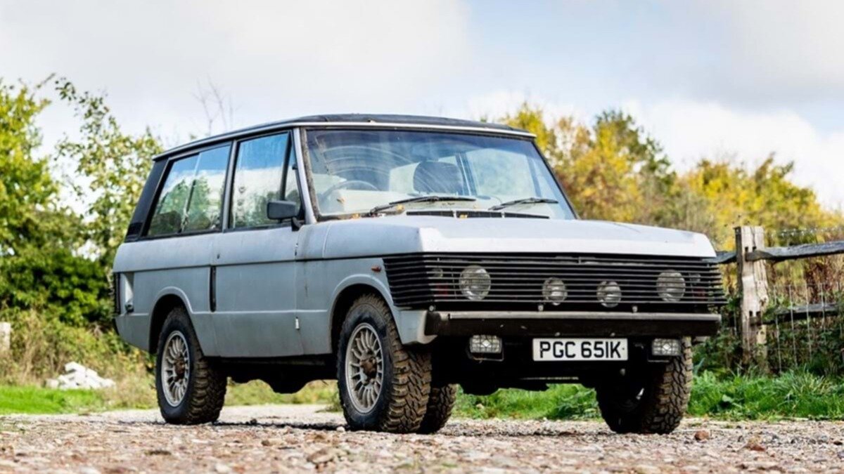 С молотка уйдёт редкий тюнингованный Range Rover 1971 года, найденный в сарае
