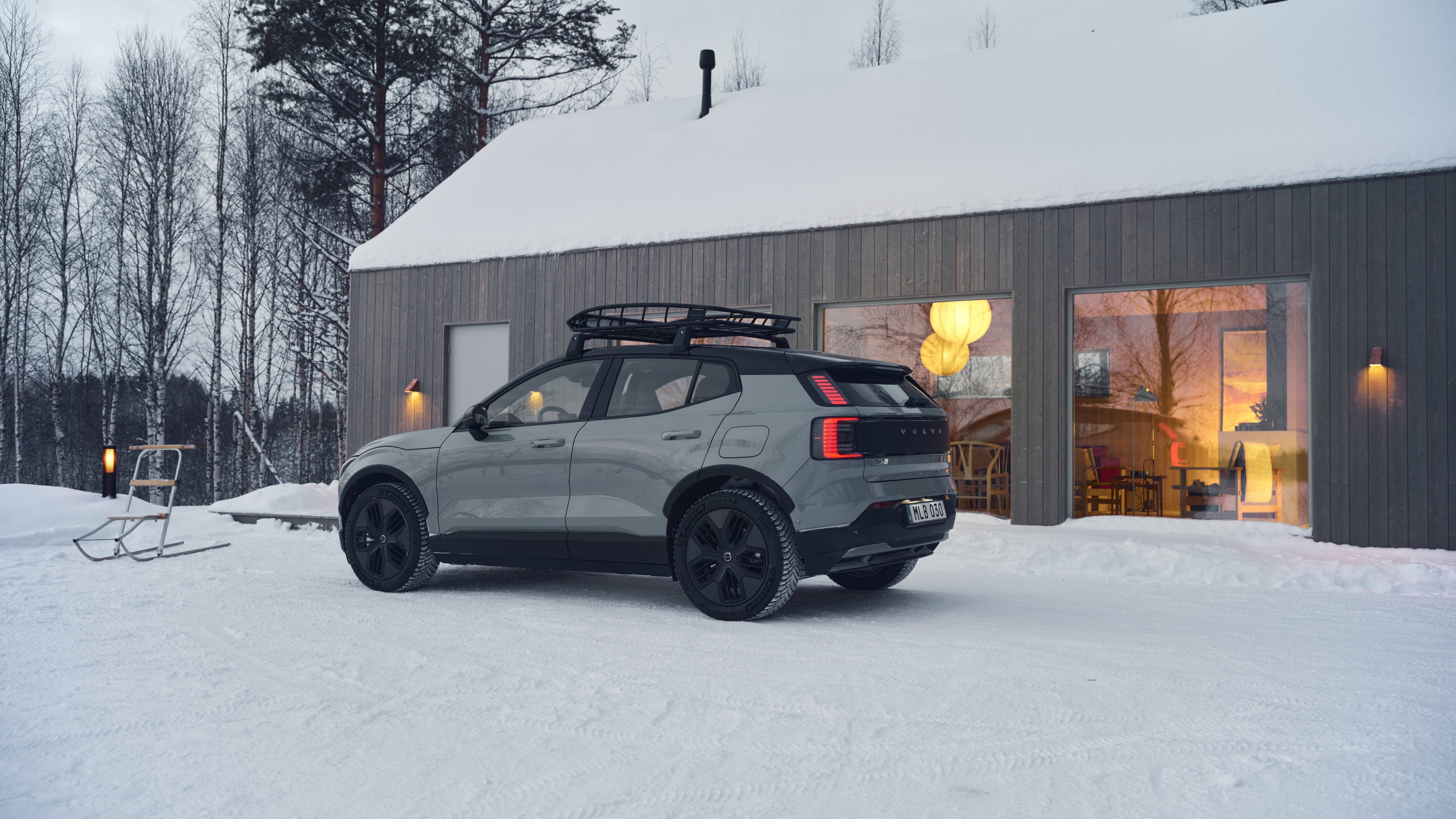 Электрокроссовер Volvo EX30 получил внедорожную версию Cross Country