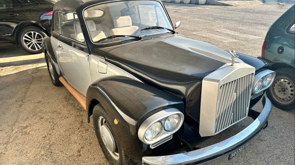 Rolls-Royce, сделанный из «Жука», хотят продать за 9500 евро