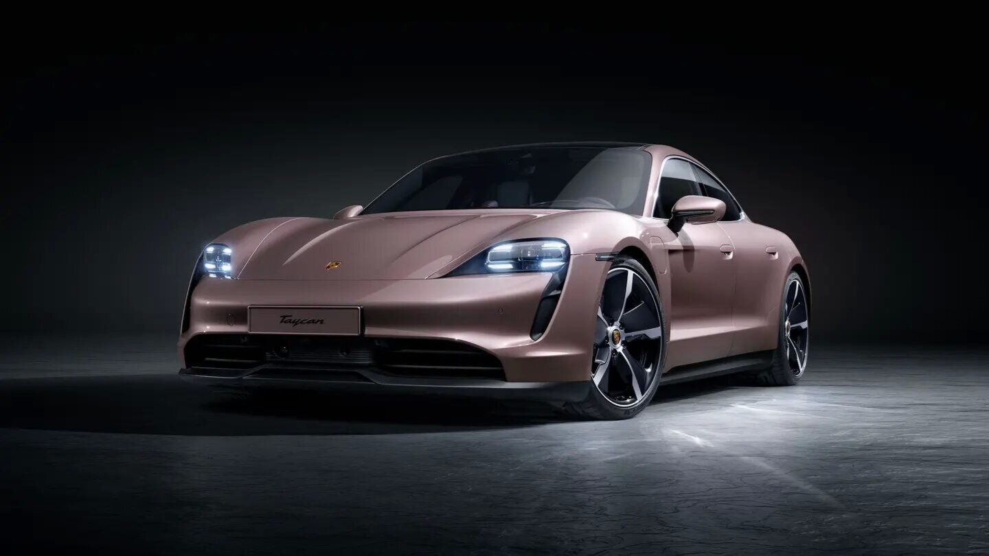 Porsche закроет треть дилеров в Китае из-за обвала продаж