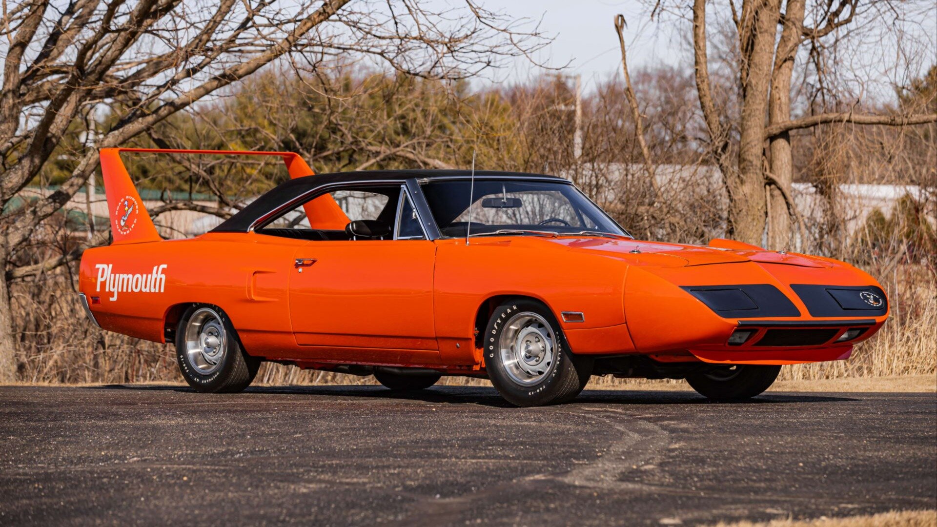 Редчайший спорткар Plymouth Superbird подешевел вчетверо за три года