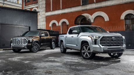 Toyota Tundra: обзор гигантского пикапа на базе Land Cruiser 300