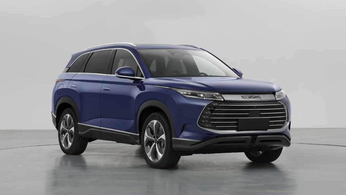 BYD готовит конкурента Tesla Model 3 и кроссовер Corvette