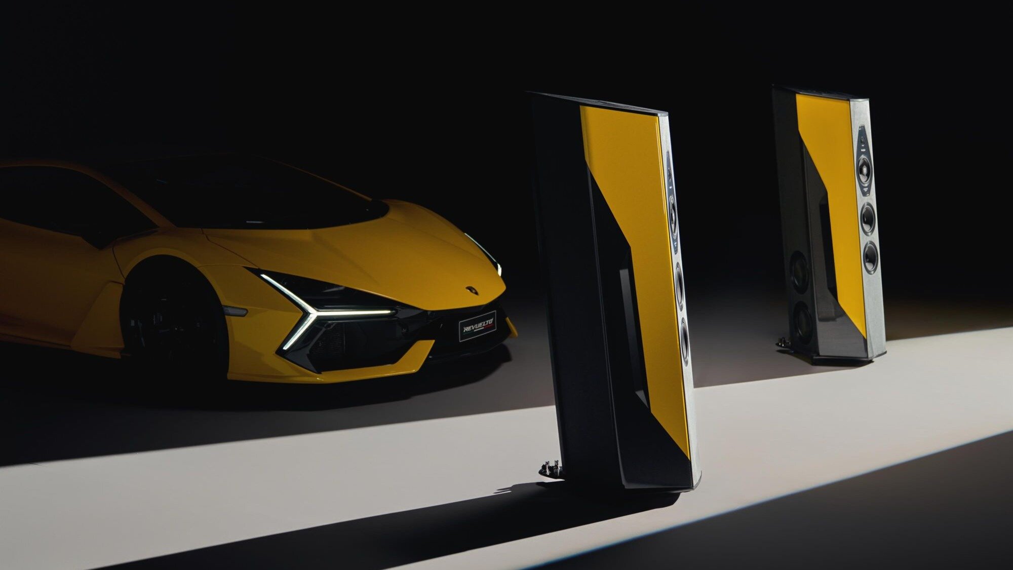 Lamborghini и Sonus faber создали эксклюзивную акустику для дома в стиле суперкаров