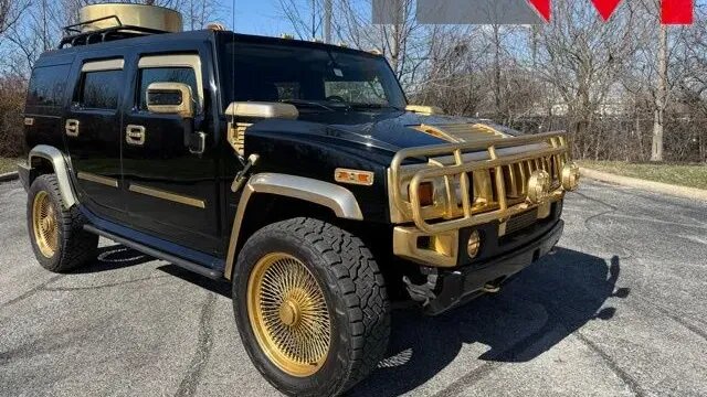Вызывающе «крутой» Hummer H2 в золоте и коже аллигатора выставили на продажу
