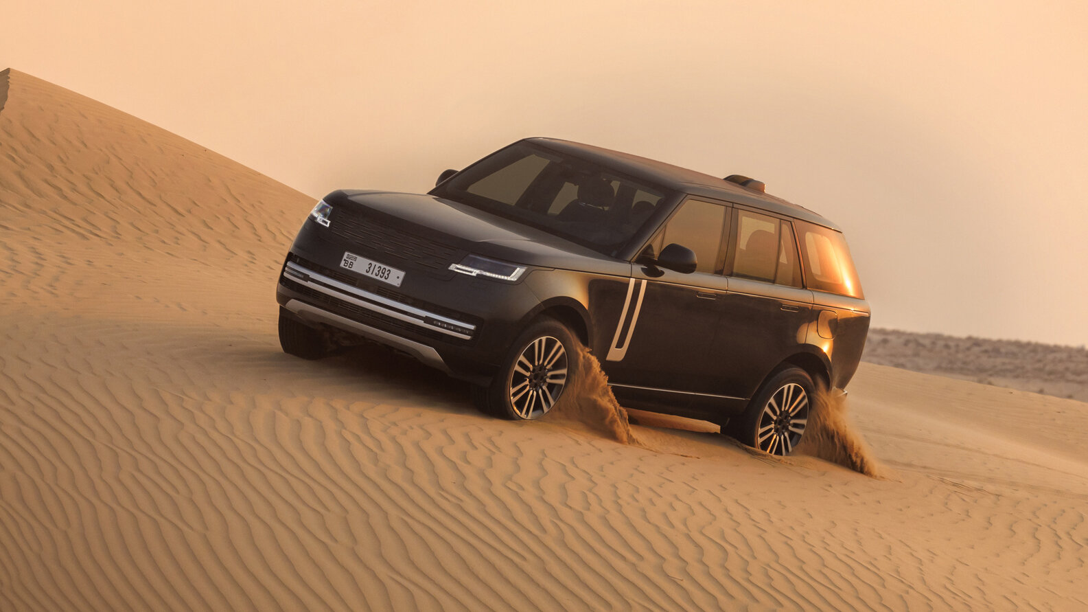 Land Rover отложил выпуск электрического Range Rover