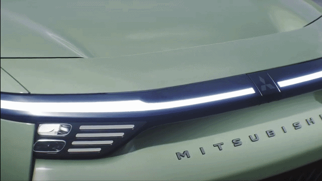 Новая модель Mitsubishi оказалась копией электромобиля от сборщика айфонов