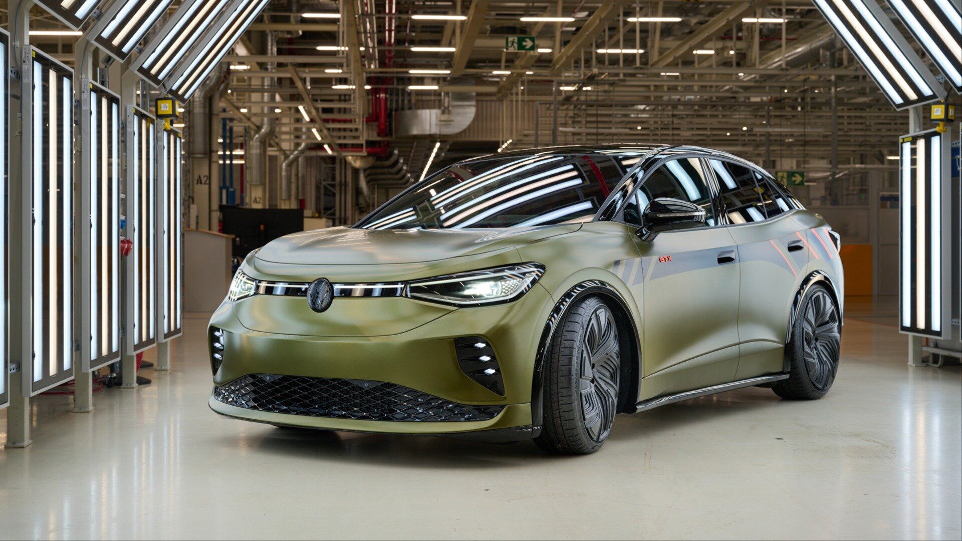 Стажёры Volkswagen построили концептуальный электрокроссовер со скейтбордом