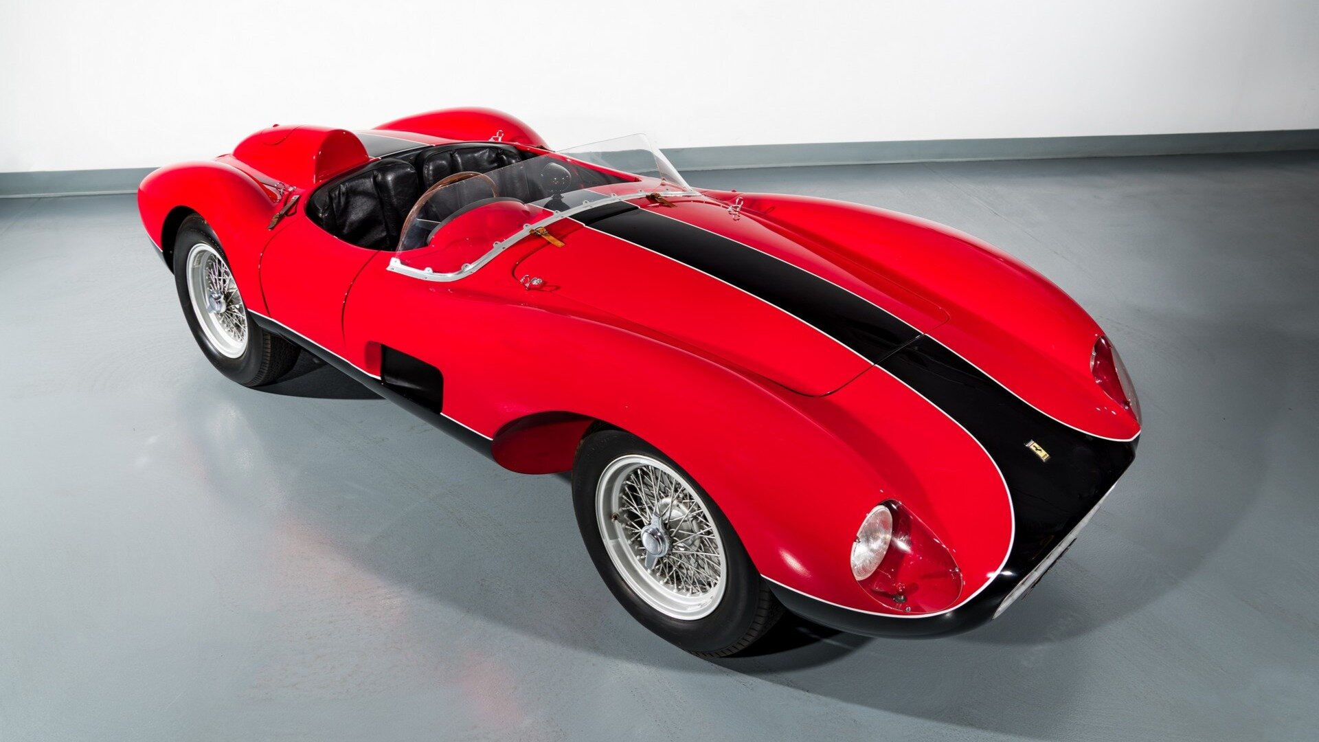 Последний Ferrari с четырёхцилиндровым мотором пустят с молотка