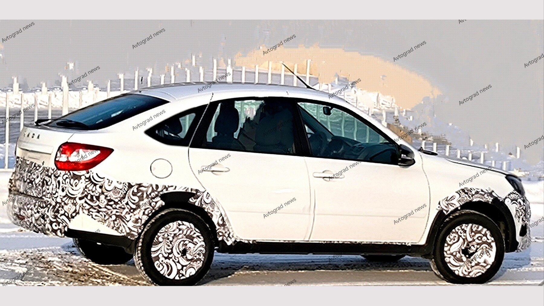 Новая кросс-версия Lada Granta: первое фото