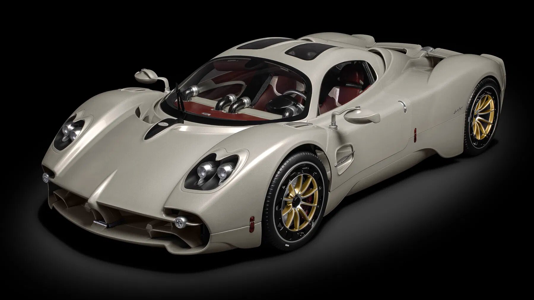 Суперкар Pagani Utopia теперь можно собрать самому
