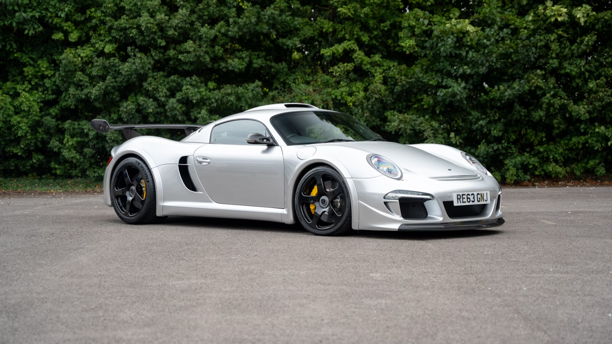 С молотка уйдёт редчайший суперкар Ruf CTR3 без пробега