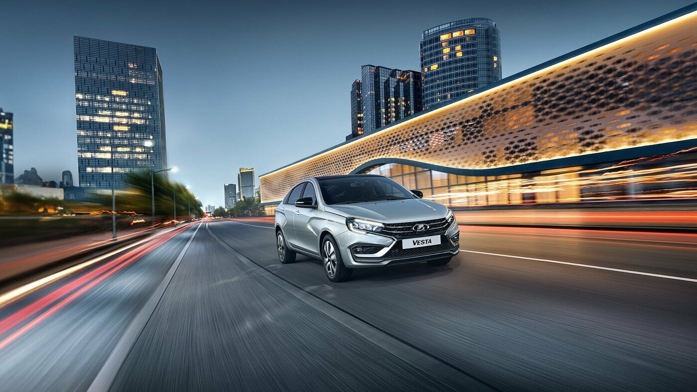 Двухпедальная Lada Vesta стала доступнее благодаря новой версии