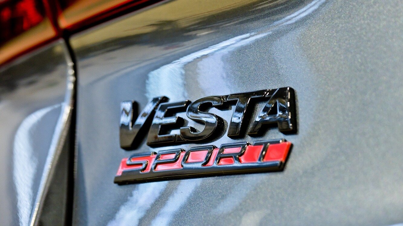 Уточнена примерная стоимость новой Lada Vesta Sport