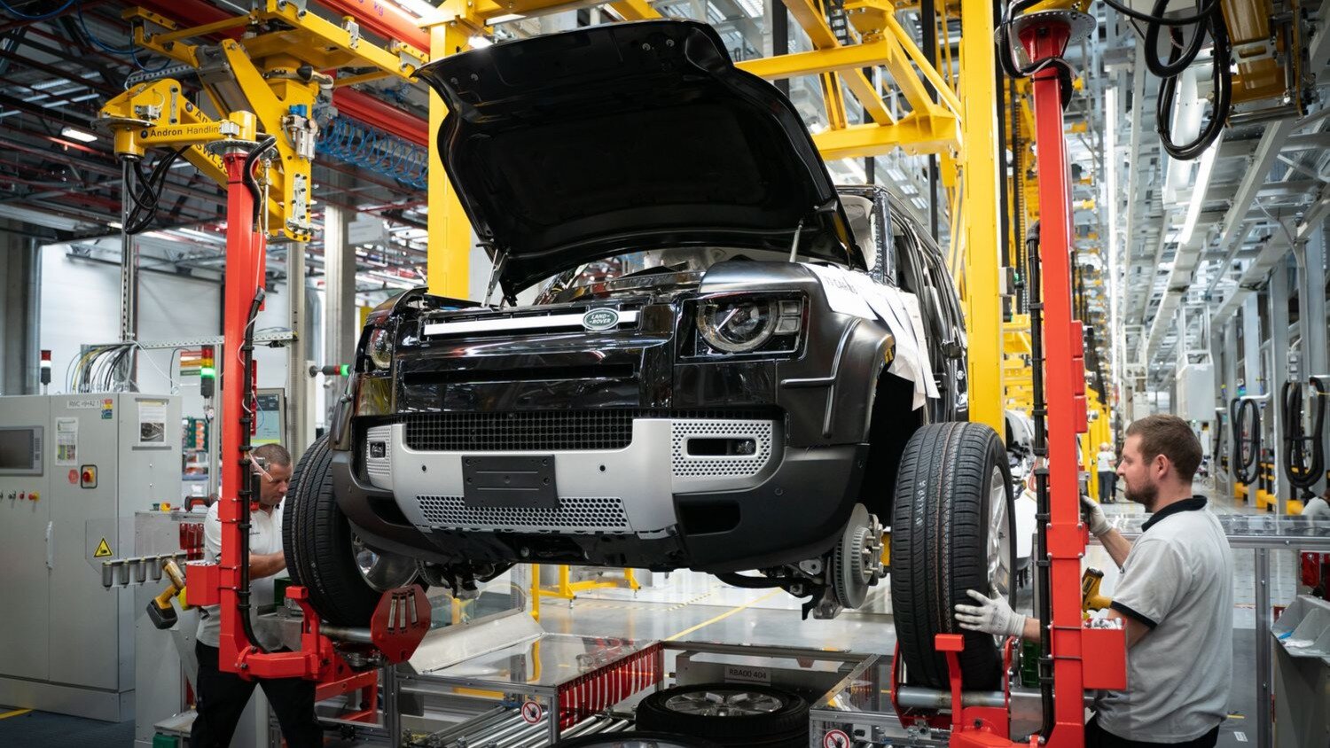 Jaguar Land Rover сократит 500 сотрудников в Великобритании