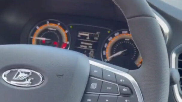 Дилер показал новую Lada Vesta на видео