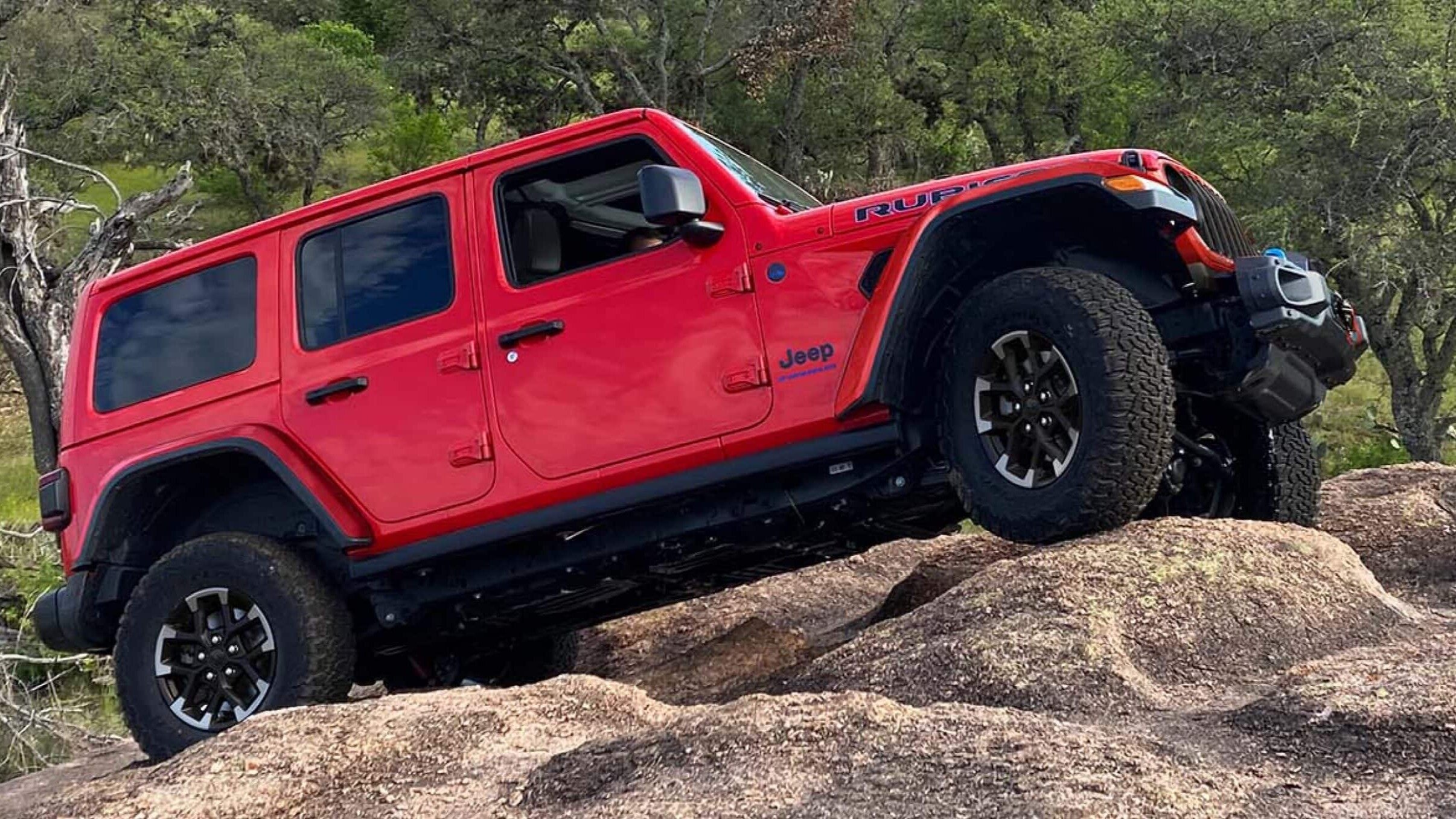 Jeep Wrangler получил комплектацию с безальтернативной «механикой»
