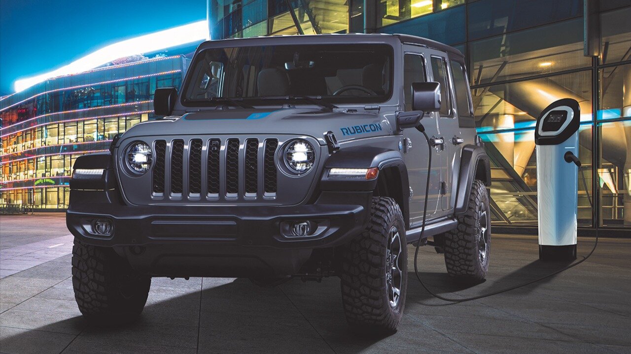 Гибридные Jeep Wrangler обездвижились после обновления софта