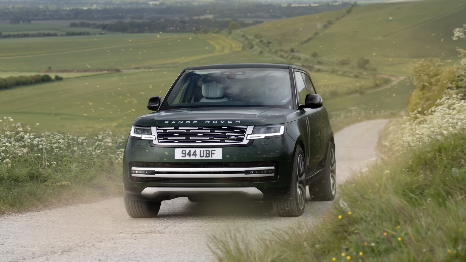 Представлен батарейный Range Rover с разгоном до сотни быстрее 4,5 секунды