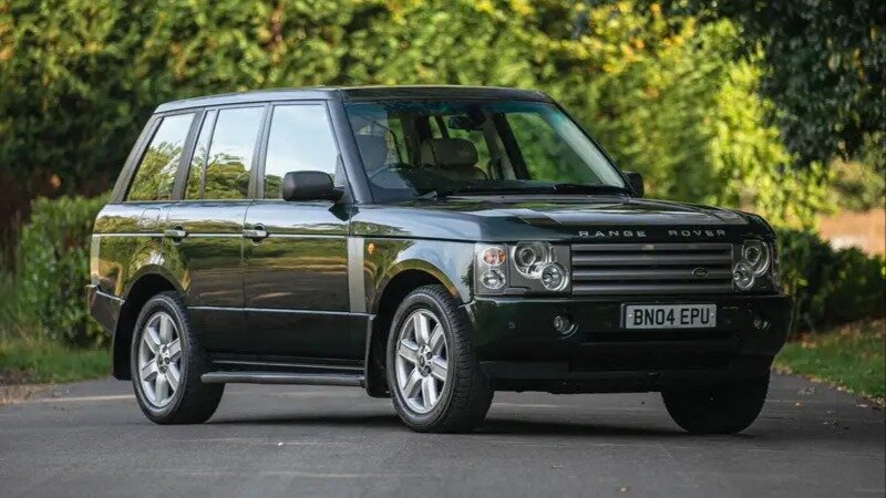 Range Rover, который водила британская королева, оценили вдвое дешевле нового