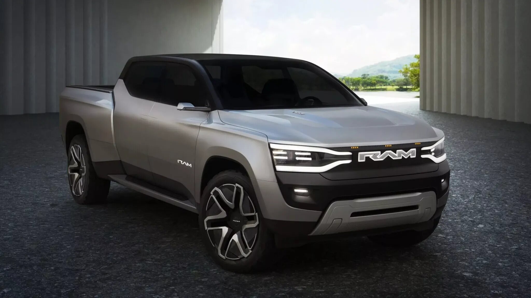 Представлен электропикап Ram 1500 Revolution: шесть мест, съёмный экран и виртуальный «поводок»