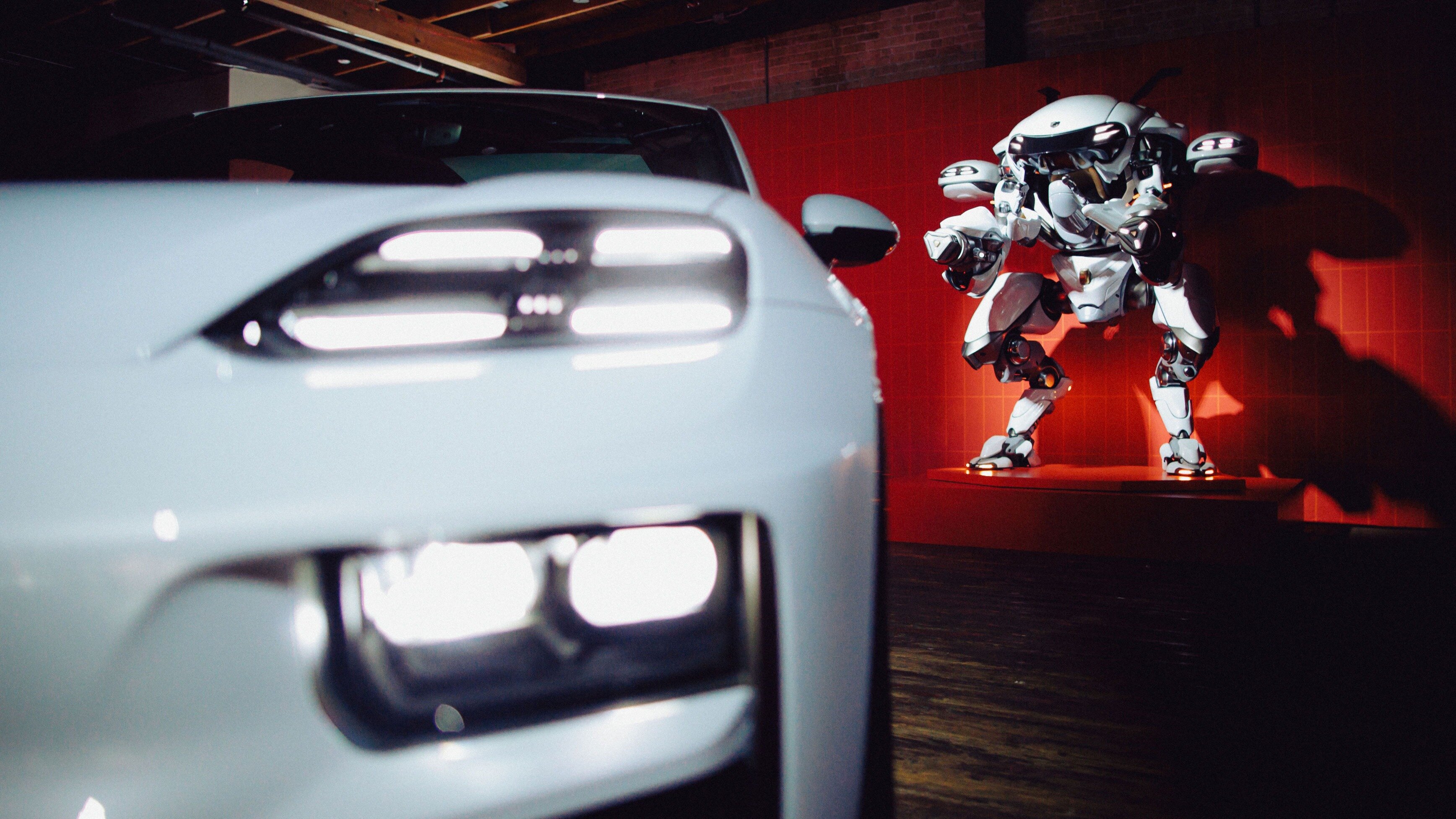 В шутере Overwatch 2 появится боевая машина в стиле электрического Porsche Macan