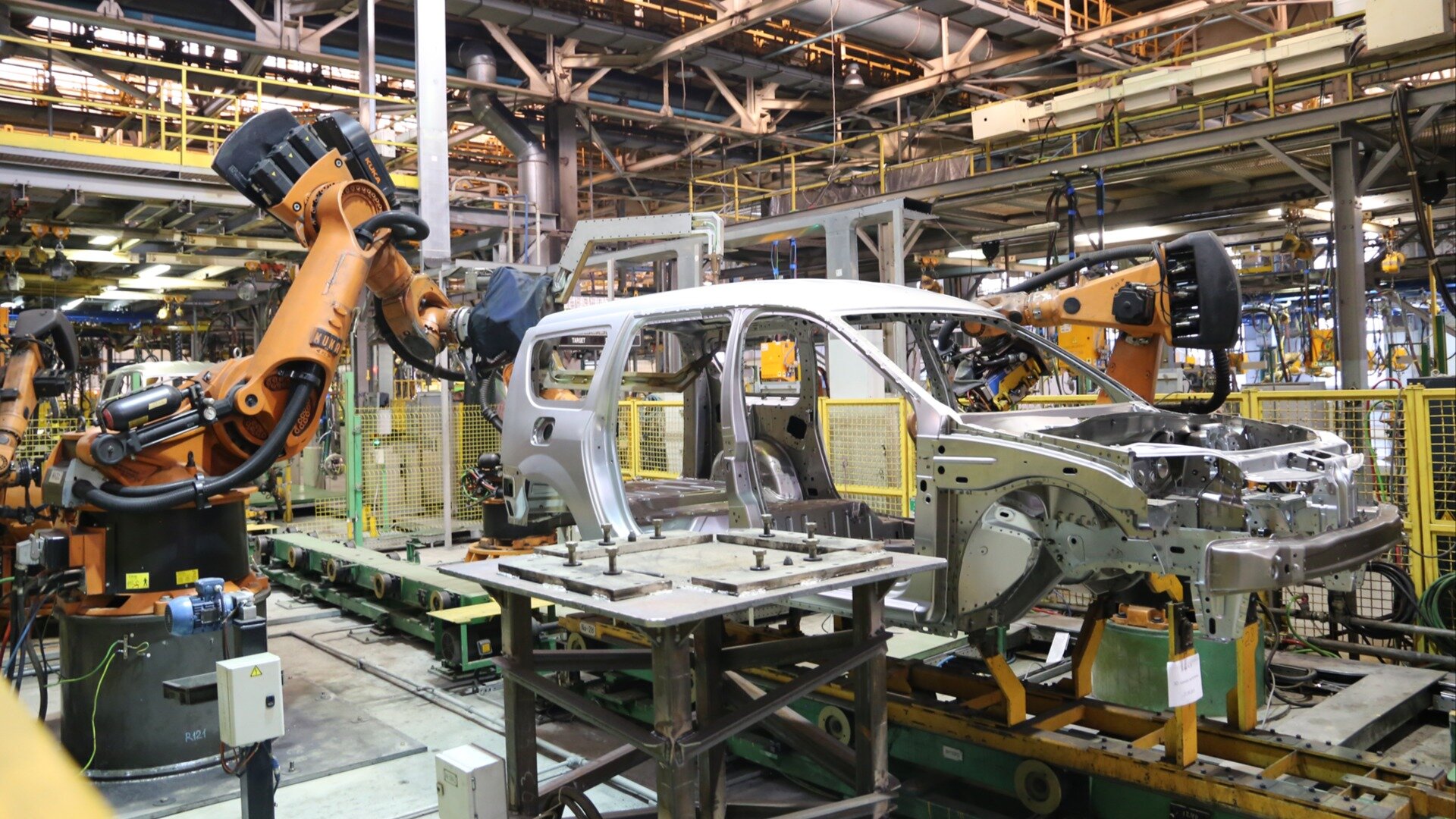 АвтоВАЗ пересмотрит производственный план на 2025 год