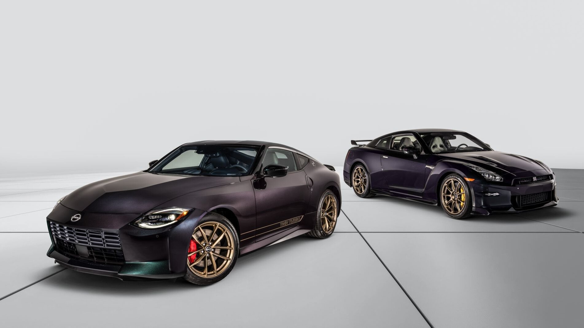 У Nissan Z появилась лимитированная версия в стиле культовых спорткаров 300ZX и GT-R