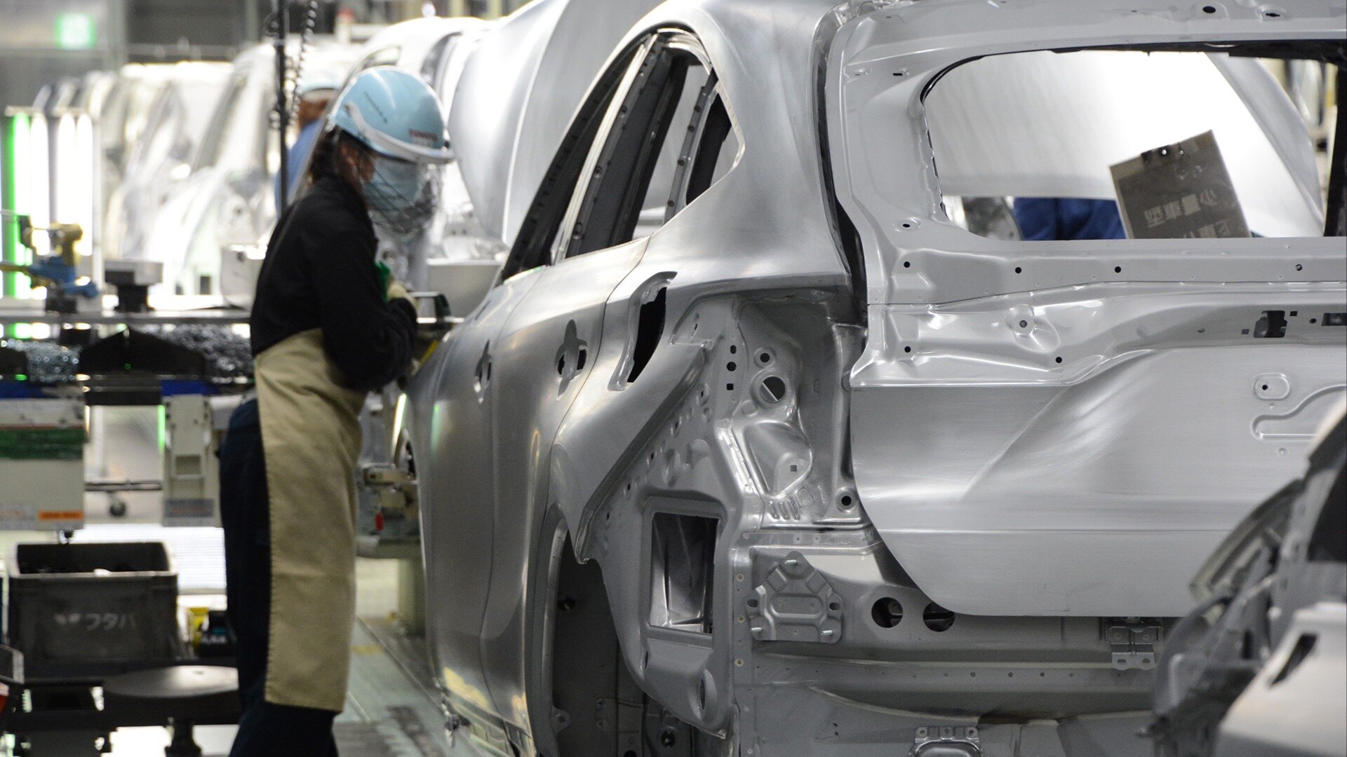 Заводы Toyota в Японии, остановленные из-за проблем с поставщиком, заработают не ранее 23 октября