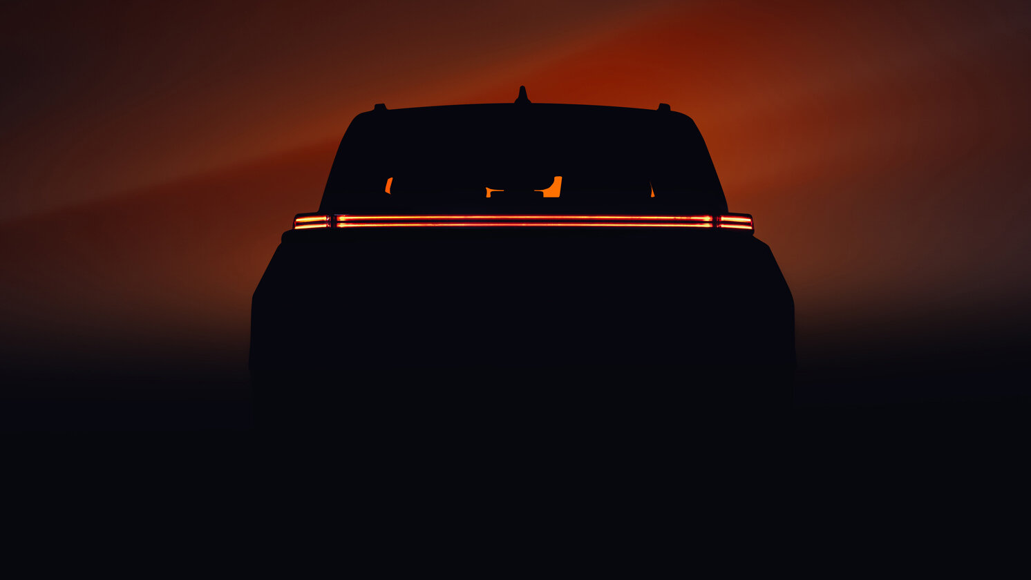 Загадочная новинка Toyota: первое изображение