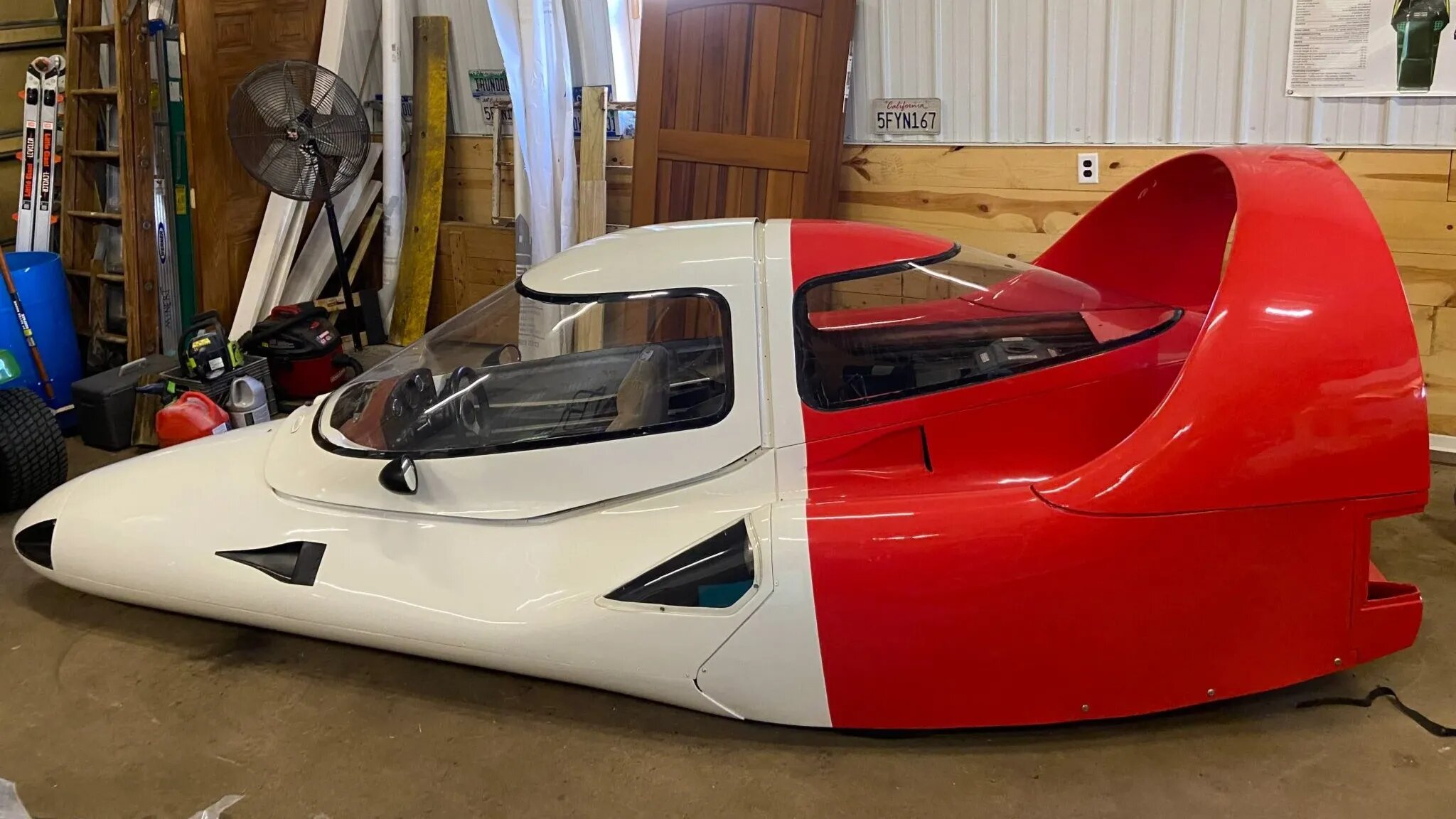Редчайший Tritan A2 Aerocar выставили на продажу — он возил пиццу
