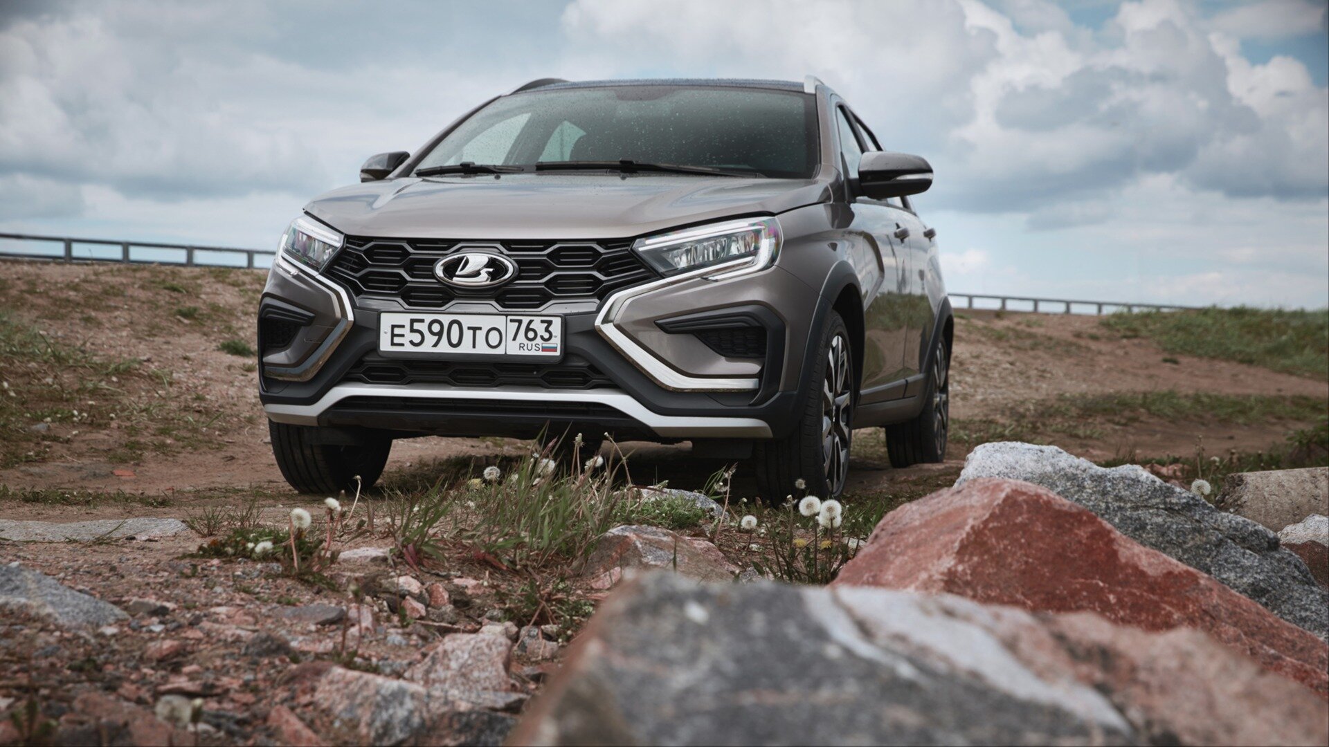 Дилеры Lada начали снижать цены после предупреждения АвтоВАЗа