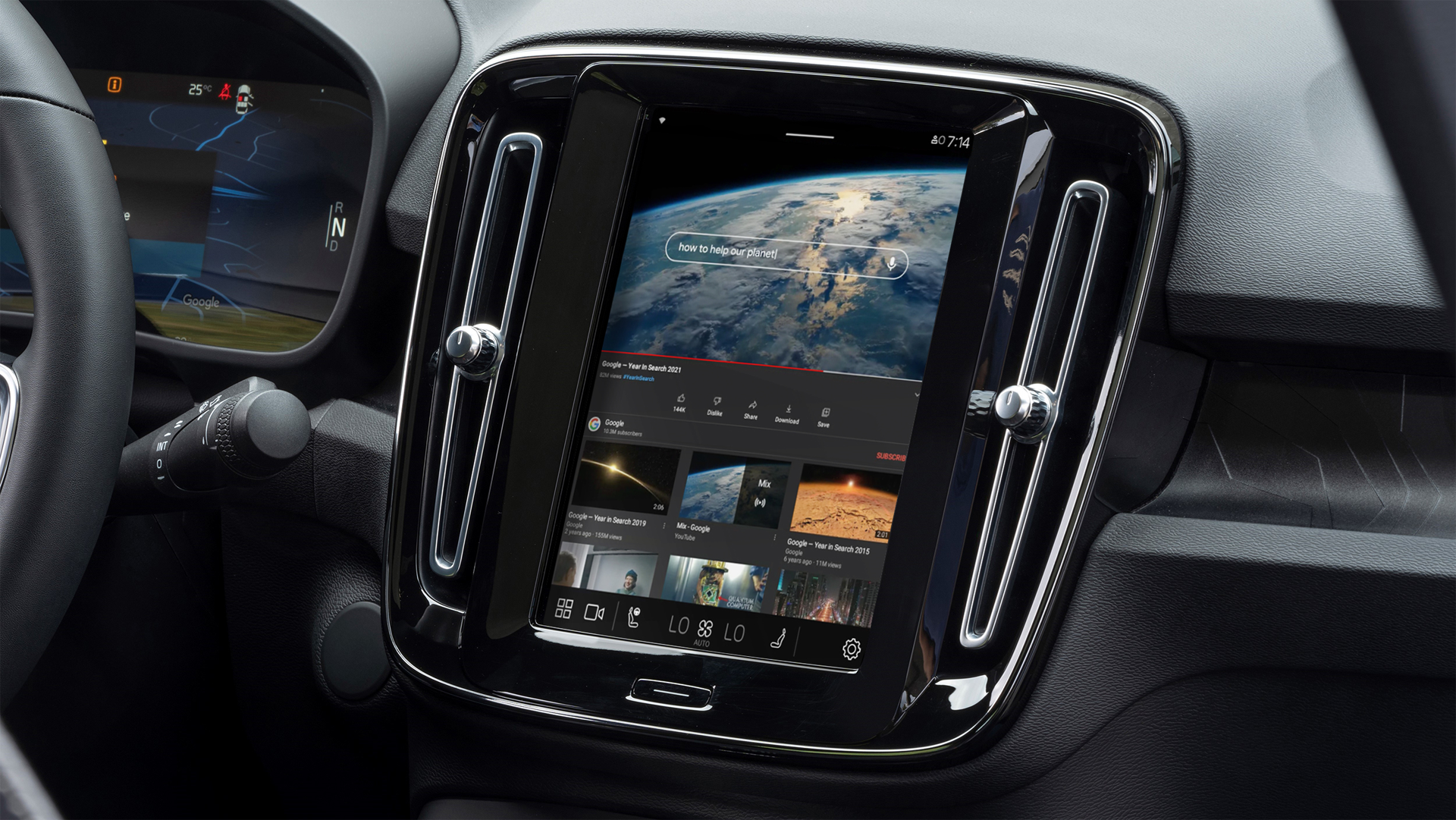 В медиасистемах Volvo появится YouTube