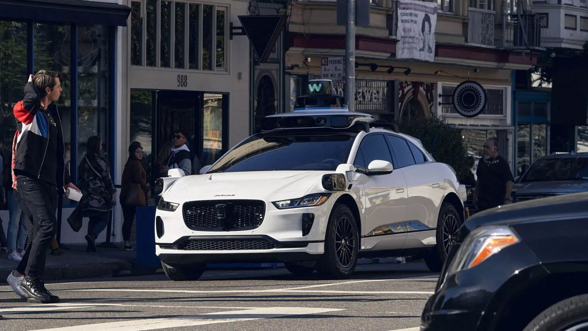 Отозваны больше 3 тысяч роботакси Waymo, которые нарушают ПДД