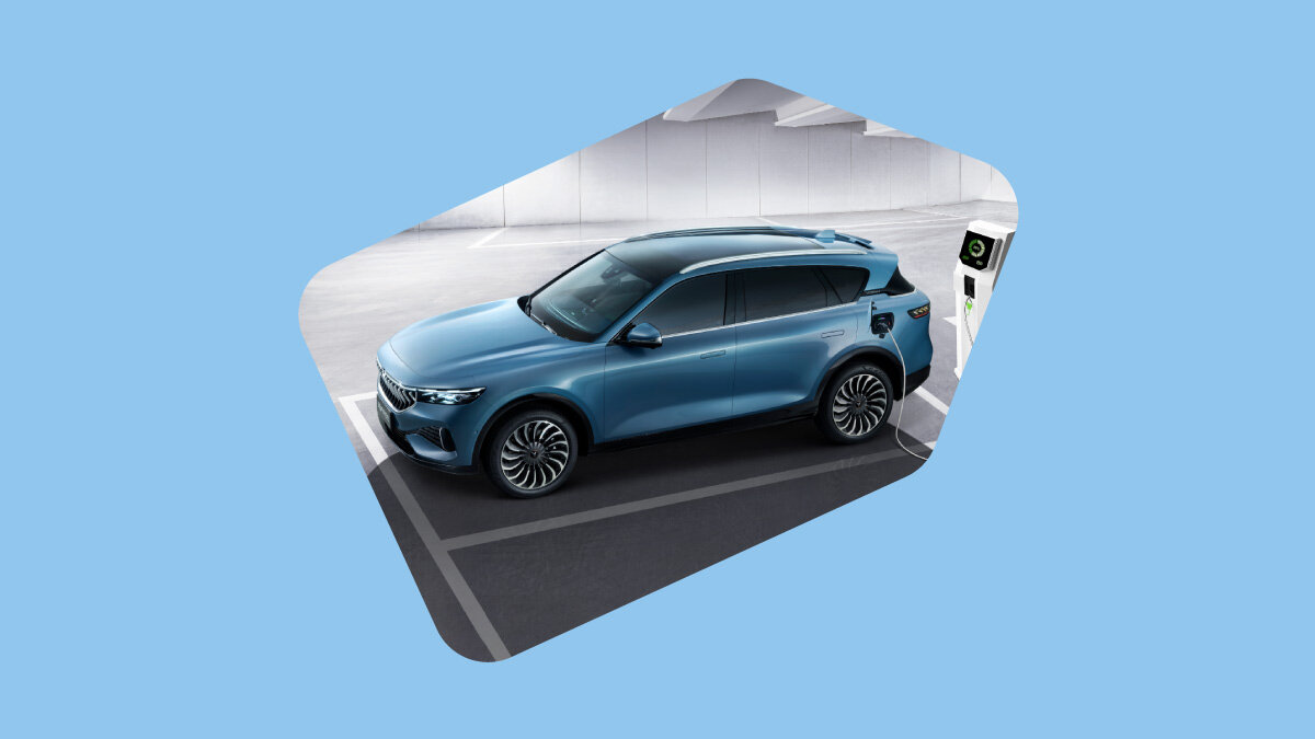 Электрокары из Липецка, «китаец» за 8 млн и спортивный кроссовер BMW. Главное за день