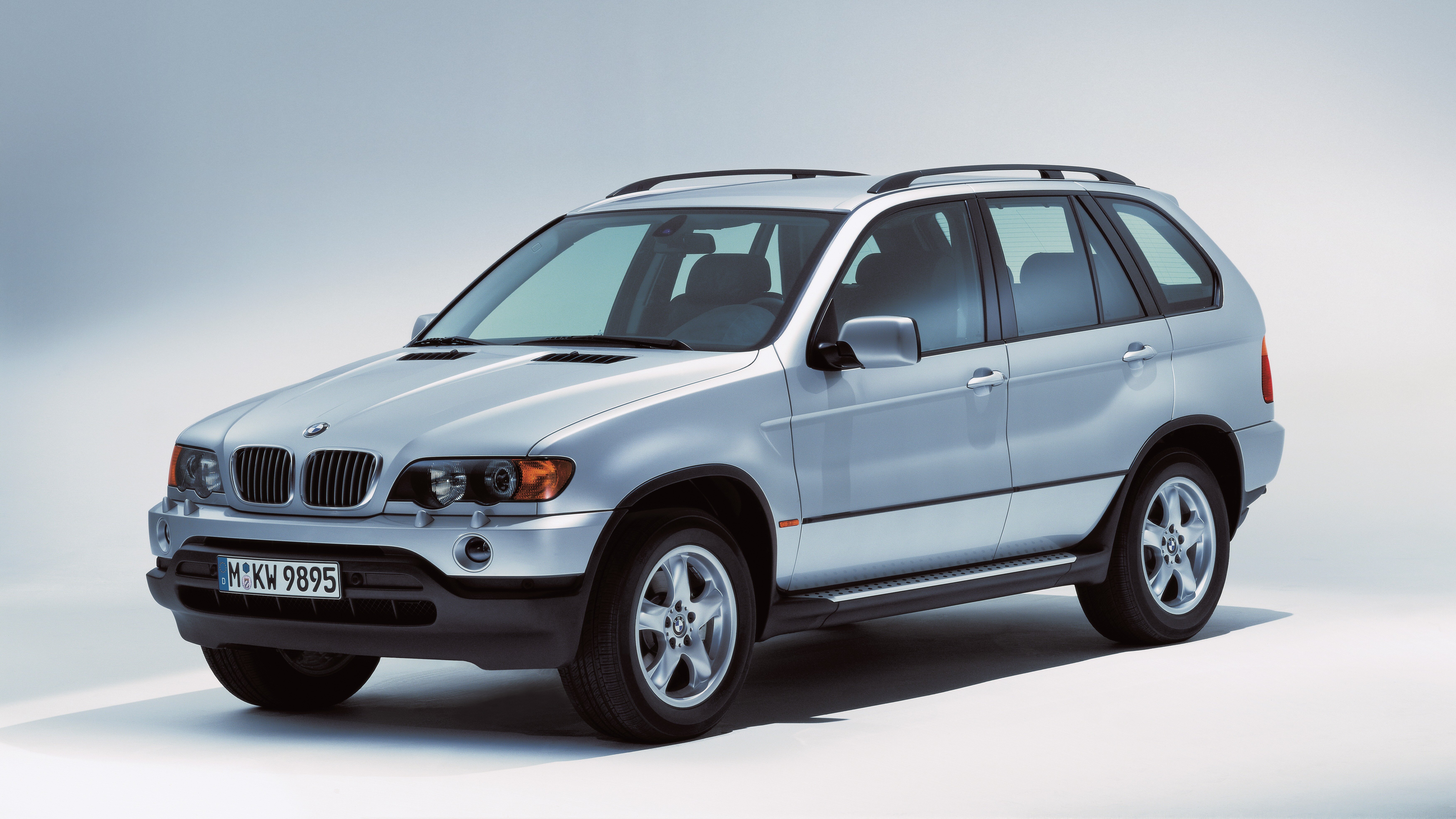 BMW готовит уникальный Х5 первого поколения с V10 и «механикой»