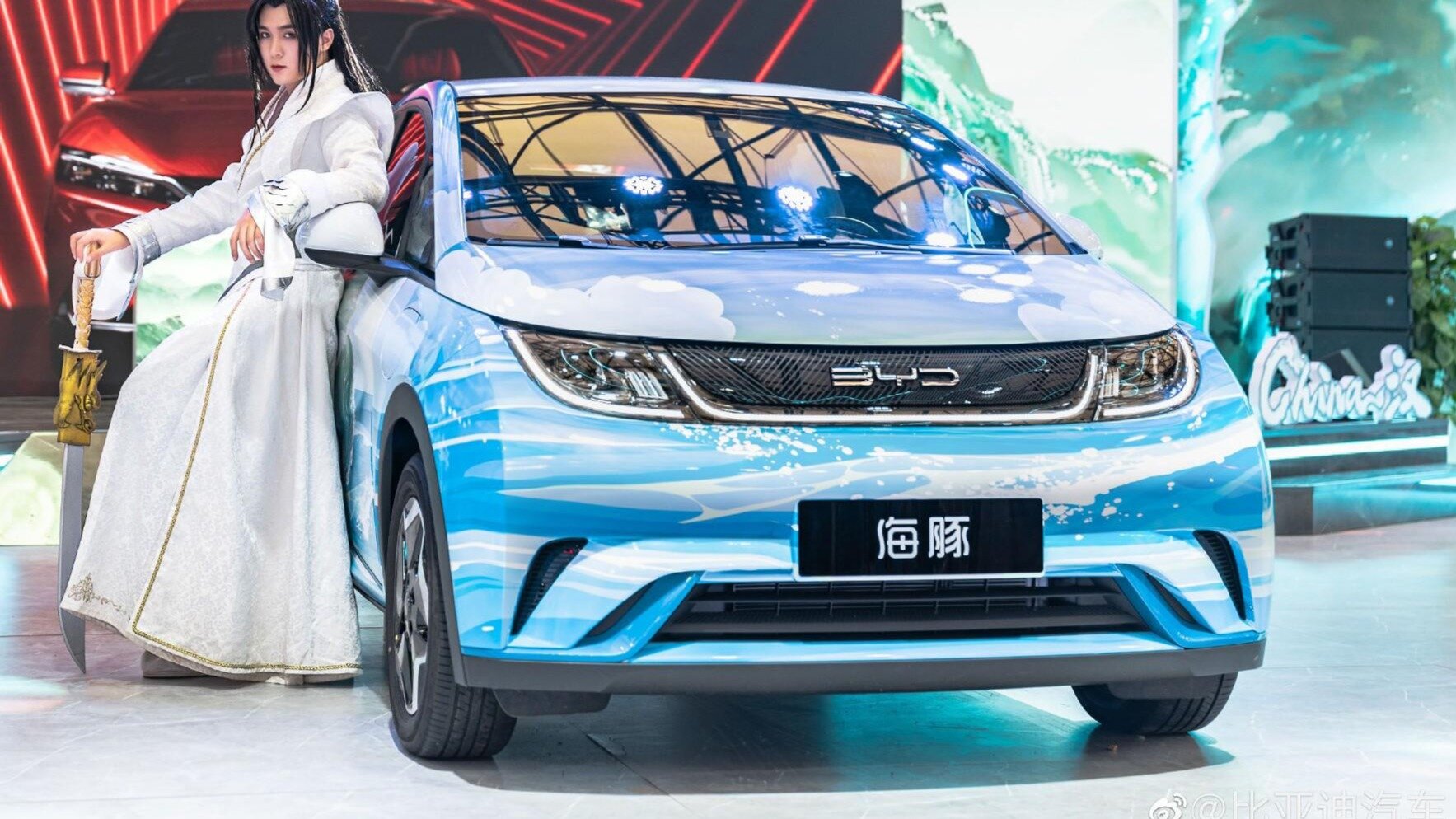 Китайская марка BYD представила новый электрохэтч от экс-дизайнера Audi и Lamborghini