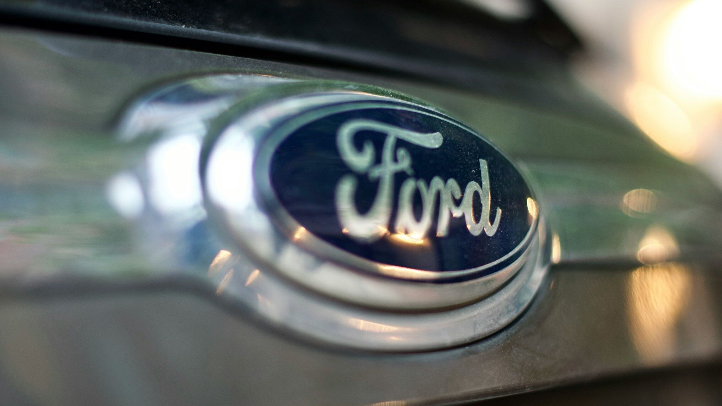 Работники немецких заводов Ford начнут забастовку из-за сокращений