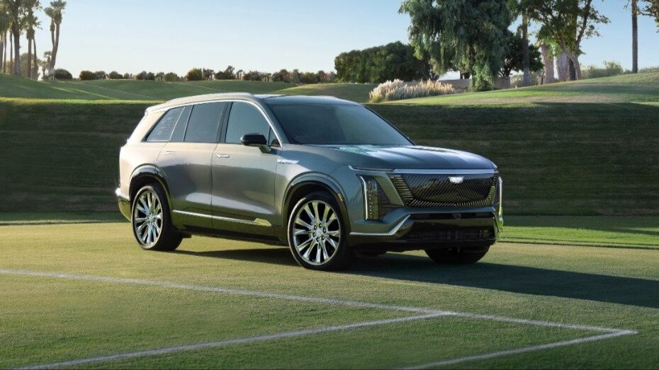 Cadillac представил большой электрокроссовер Vistiq с разгоном до 96 км/ч за 3,7 секунды 