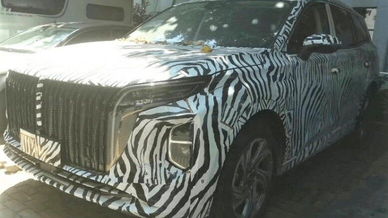 Hongqi готовит четыре новинки: они могут появиться в России