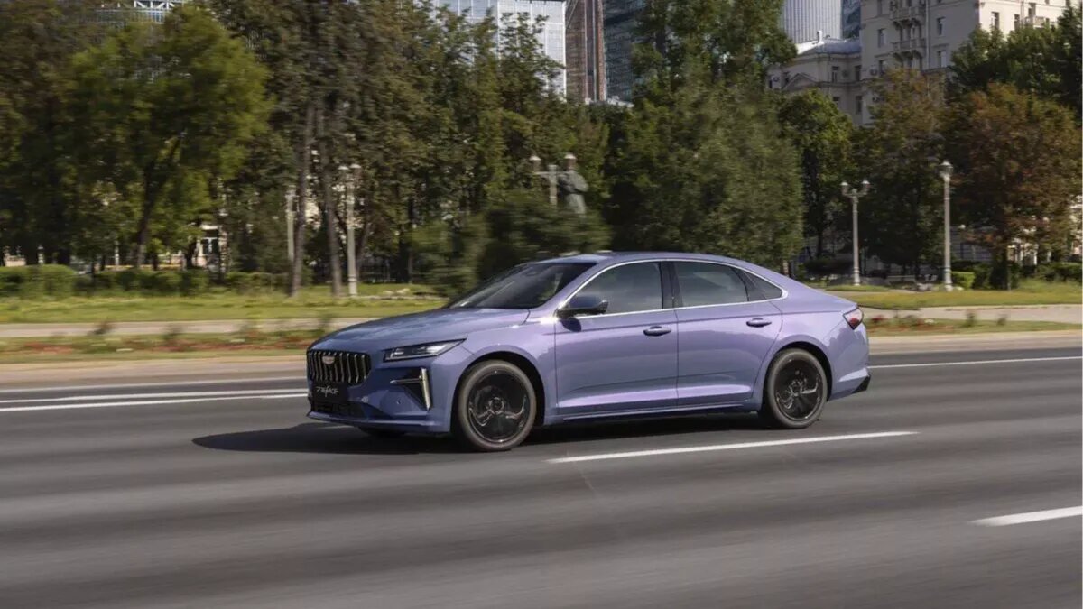 Российский Geely Preface подорожает осенью
