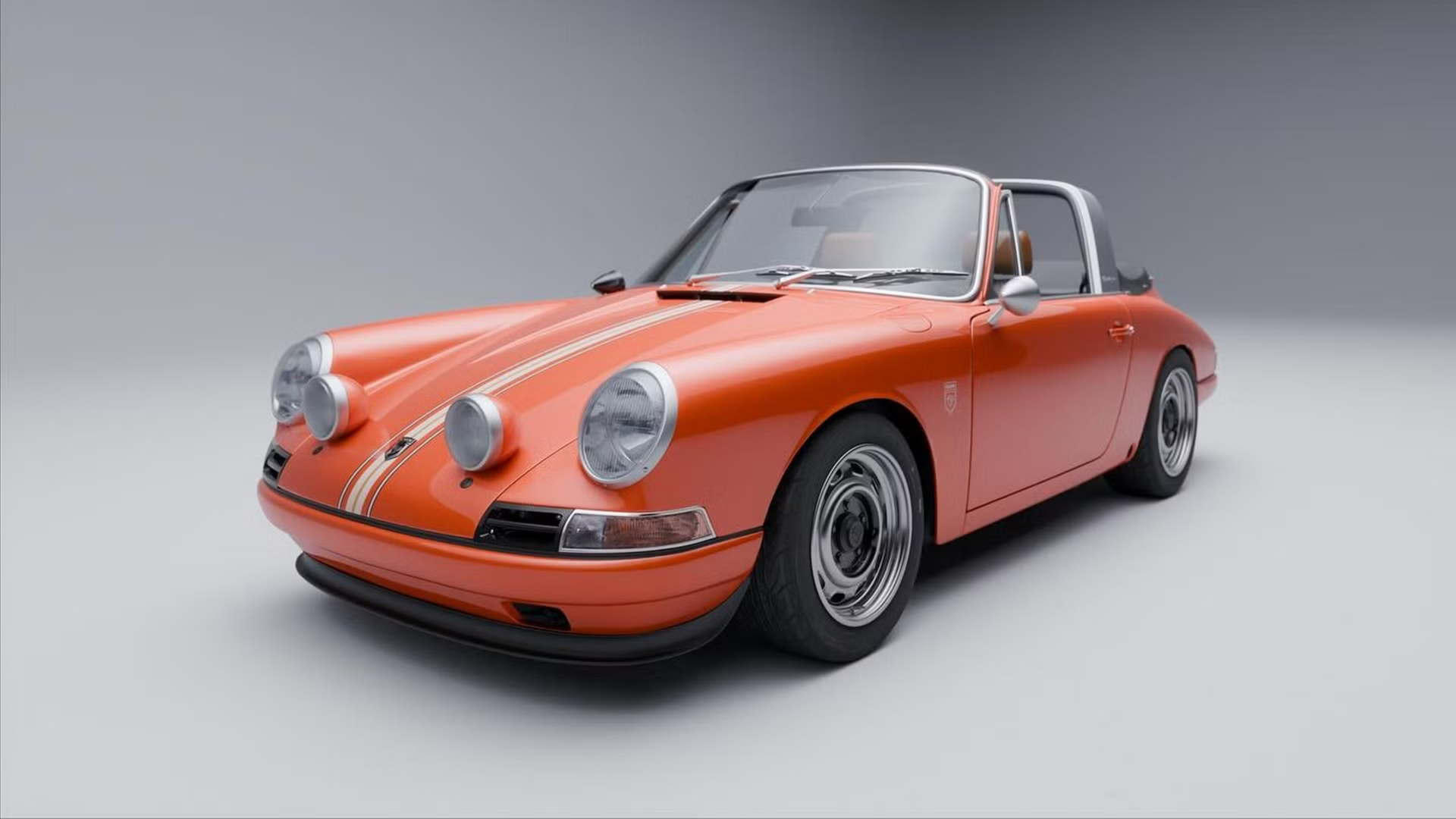 Тарга Porsche 912 стала карбоновым рестомодом за 405 тысяч долларов