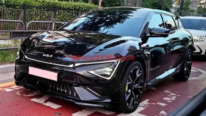 Шпионы заметили обновлённый Kia EV6 GT без камуфляжа
