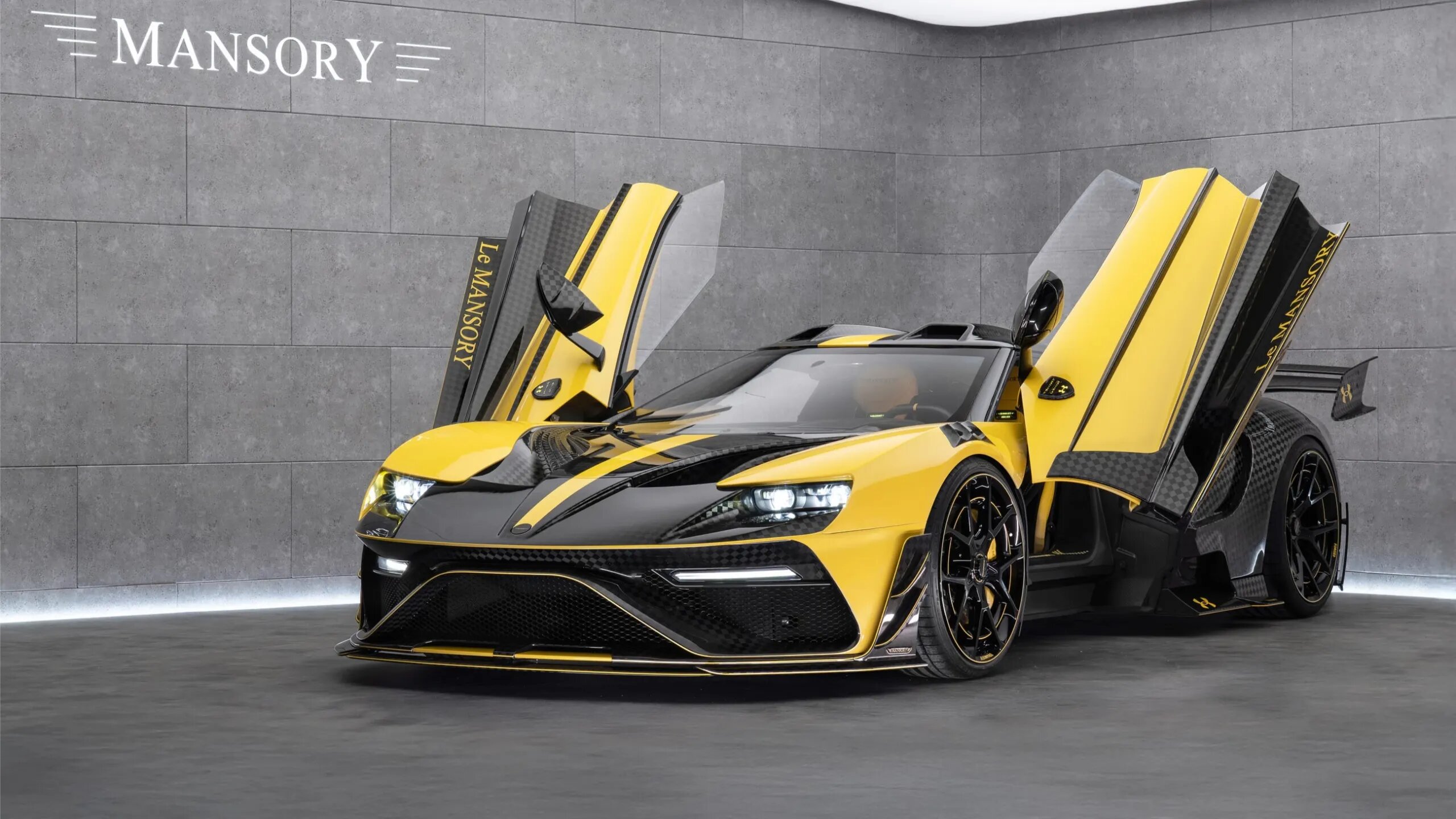 Ателье Mansory построило экстремальный Ford GT для продвижения бренда одежды